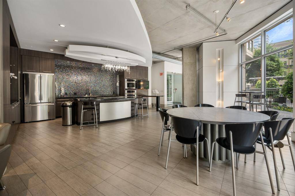 Fantastic common kitchen area off the lobby you can use for your private party.