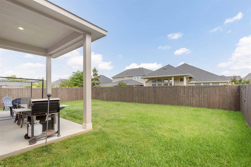PRIVACY FENCE