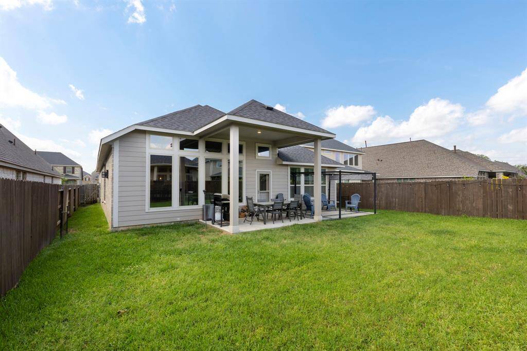 16X10X16 PATIO