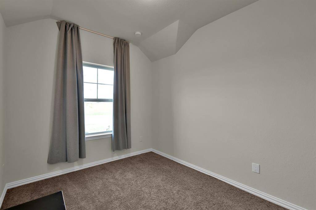 Third bedroom, perfect for guests, kids, or additional workspace.