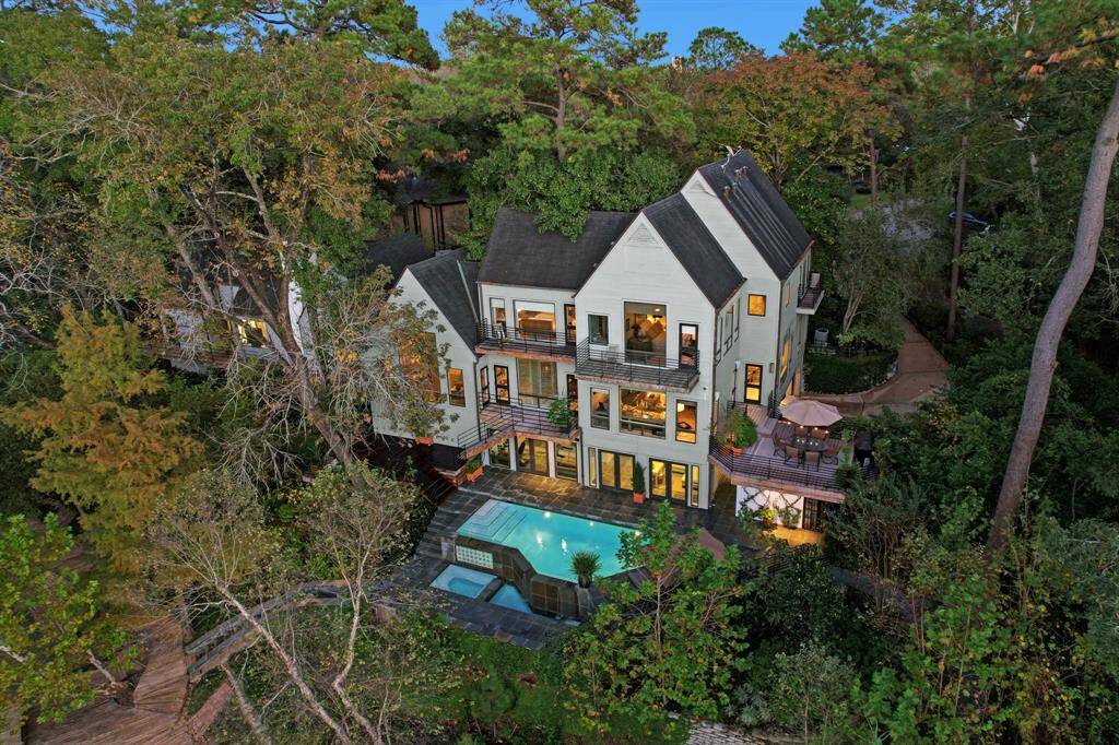 Welcome to the spectacular residence of 2003 Arrowwood Circle!