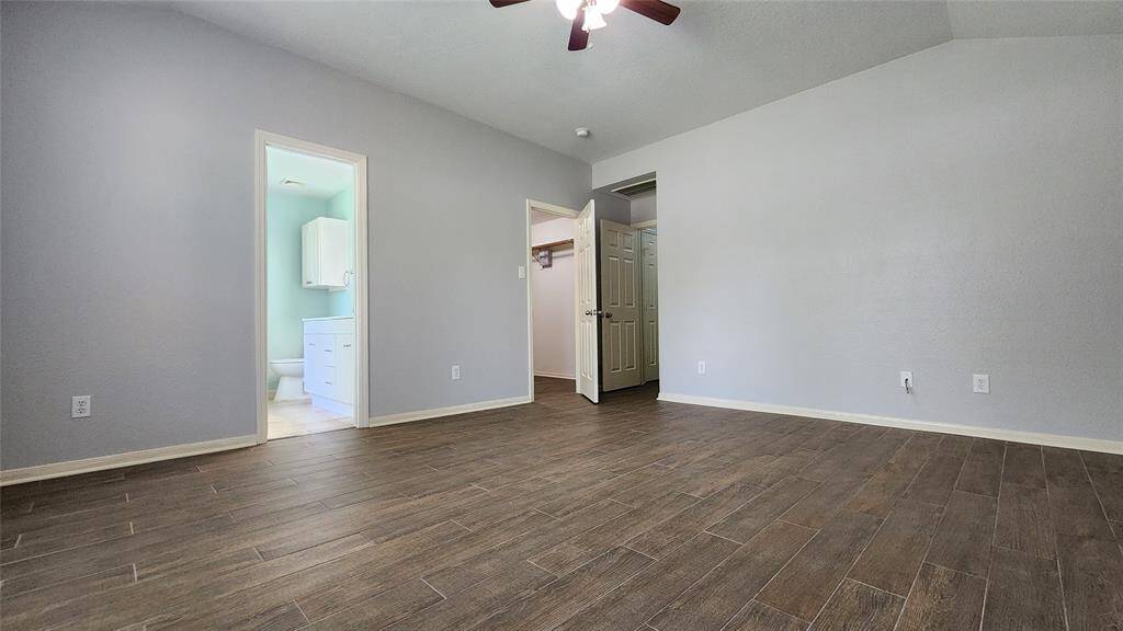 Master Bedroom, Huge Closet