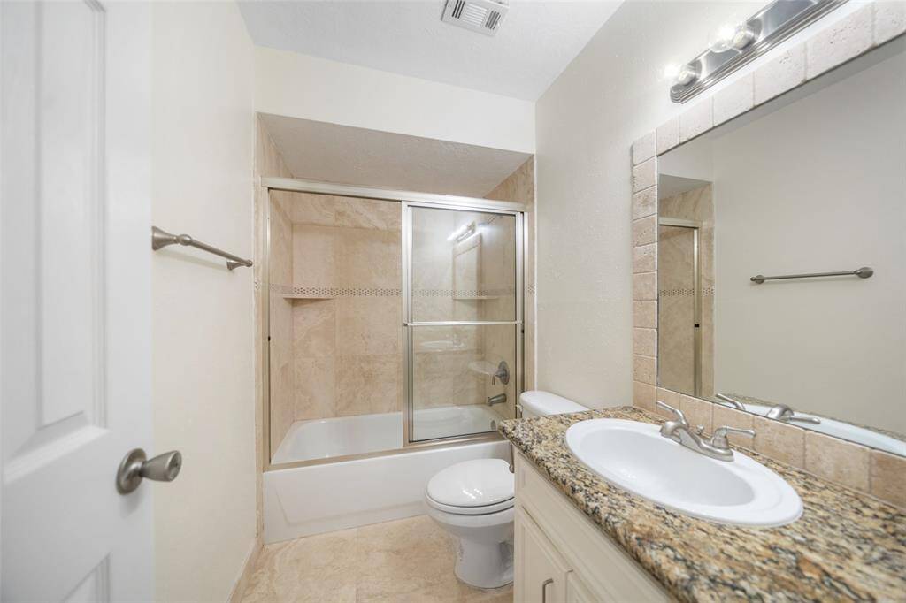 Second full bath room