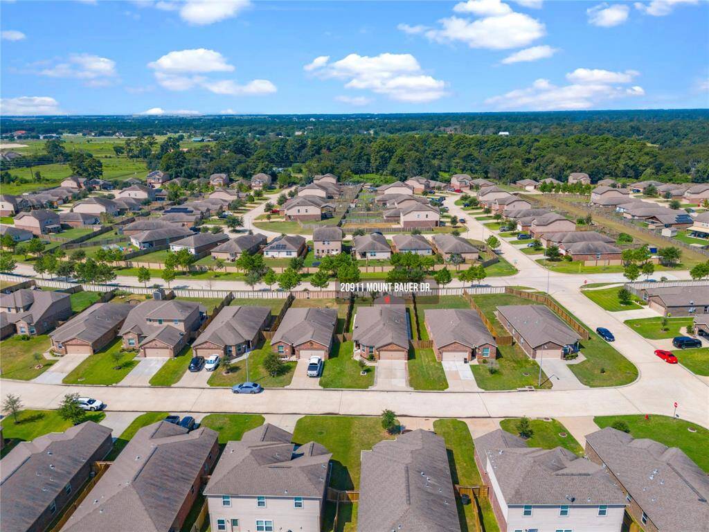 Aerial view of the neighborhood.