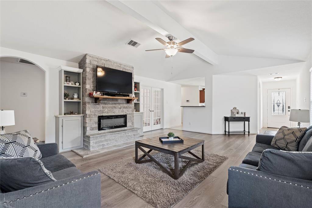 Open-concept living area with plenty of room for gatherings.