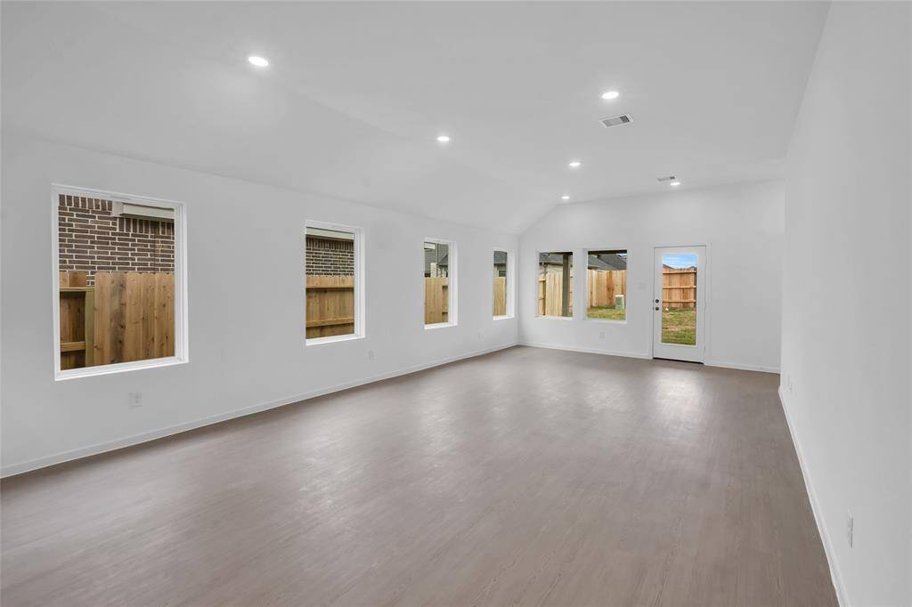 *Photos are a representation, not the actual homesite.*