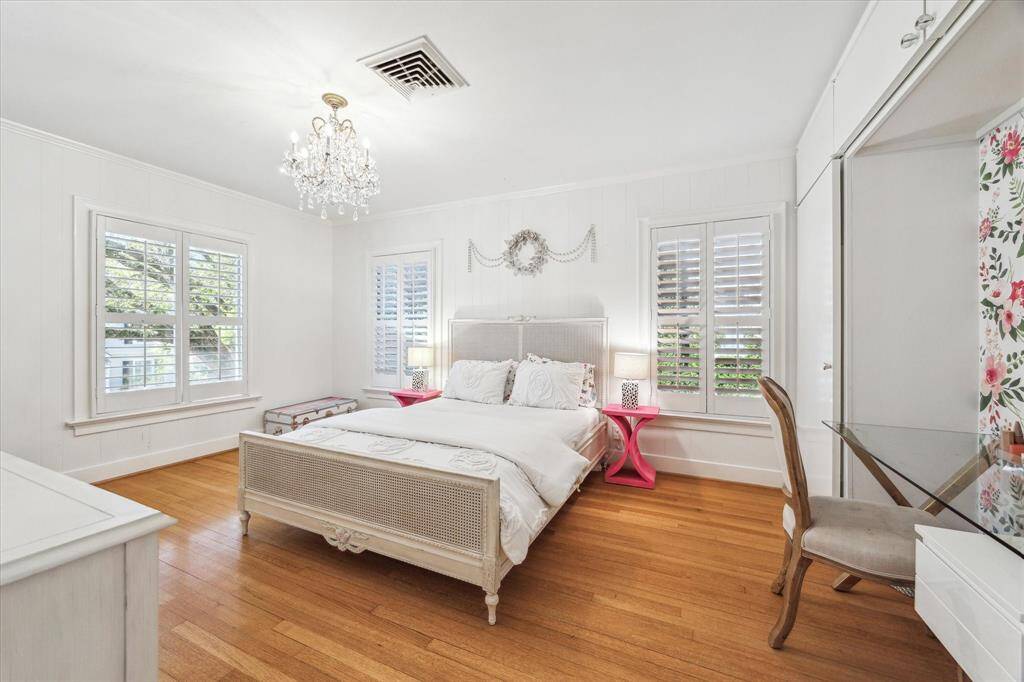 Secondary bedroom 2