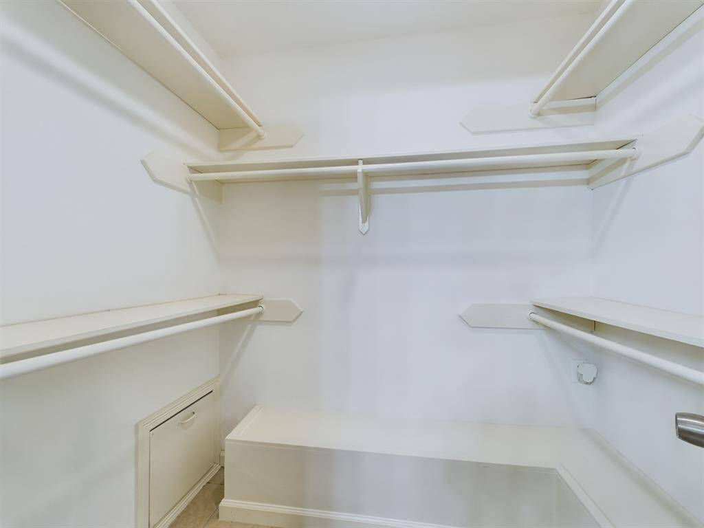 Large Walk-in Closet