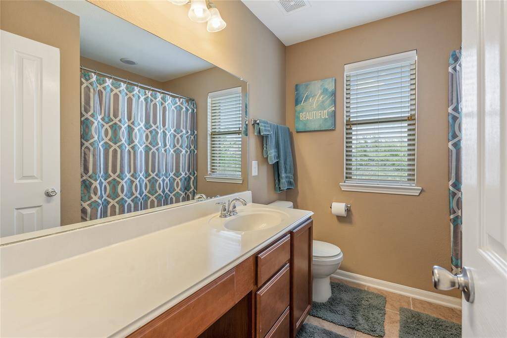 Full Bathroom with tub/shower combo