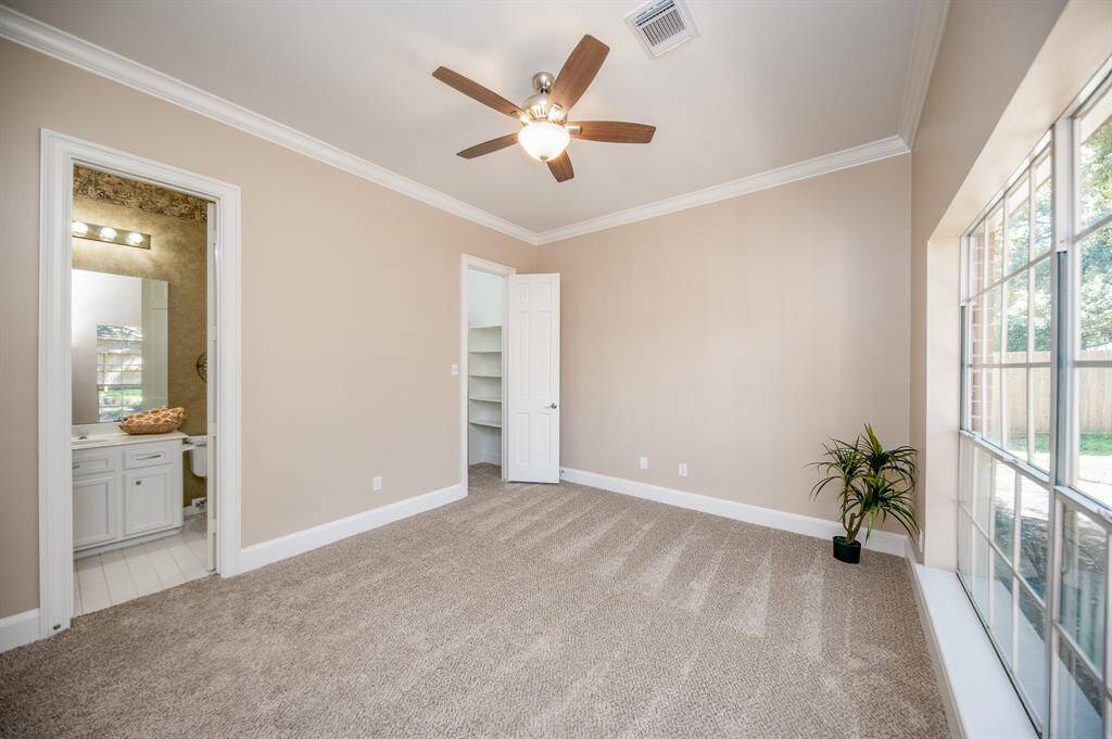This bright open space is your primary place of peace and repose on the 1st level.