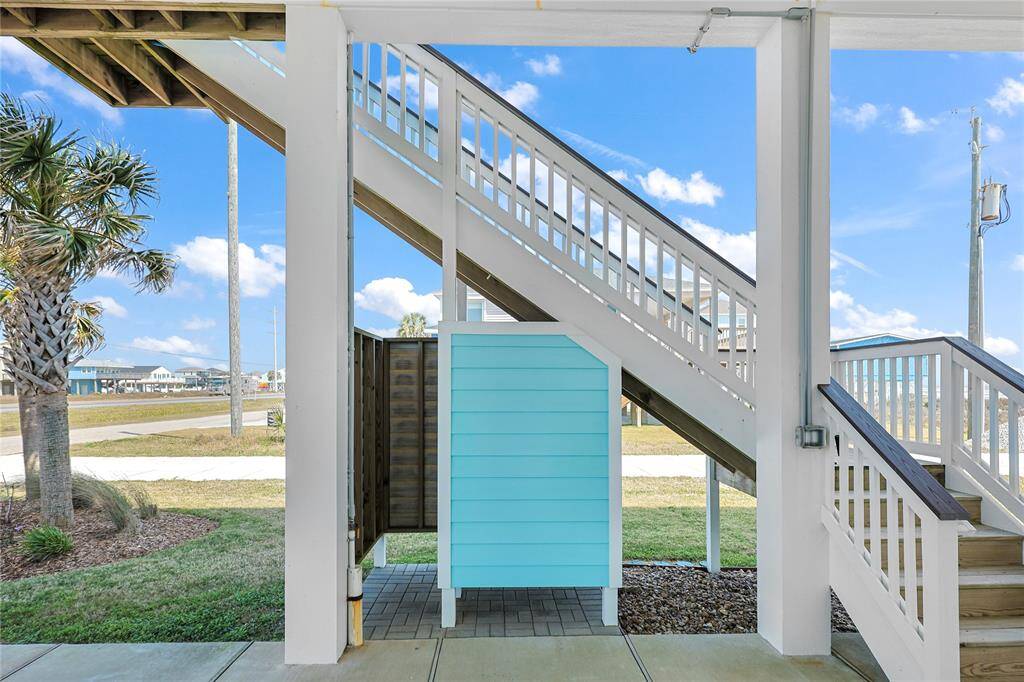 Rinse off in your very own outdoor shower! Perfect for those hot days at the beach.