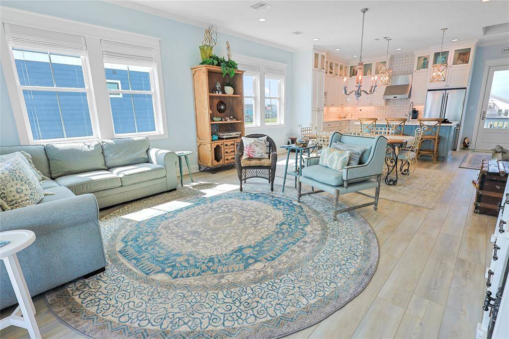 Every detail of the first floor is thoughtfully designed with coastal elegance in mind, blending high-end finishes, modern functionality, and a seamless connection to the stunning surroundings.