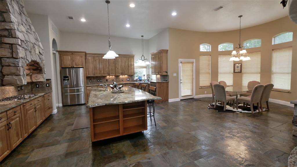 View of the Kitchen - Breakfast - Dining
