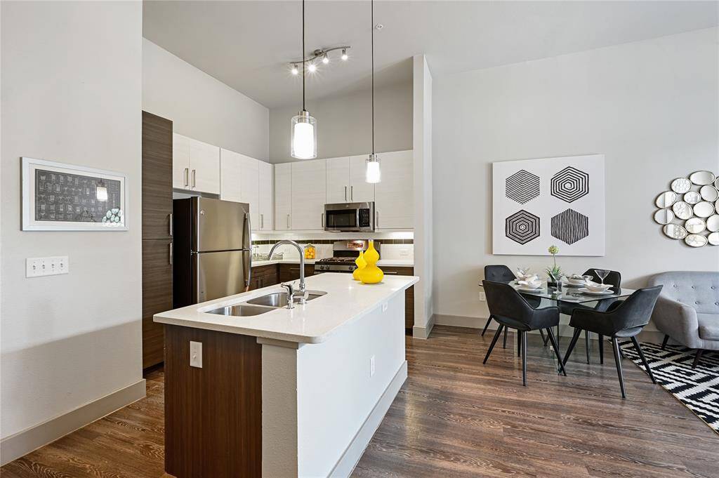 PHOTOS MAY BE OF SIMILAR UNIT AND OR LAYOUT