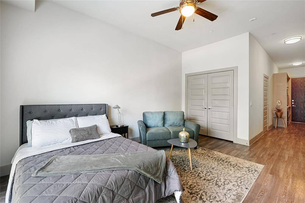 PHOTOS MAY BE OF SMILAR UNIT AND OR LAYOUT