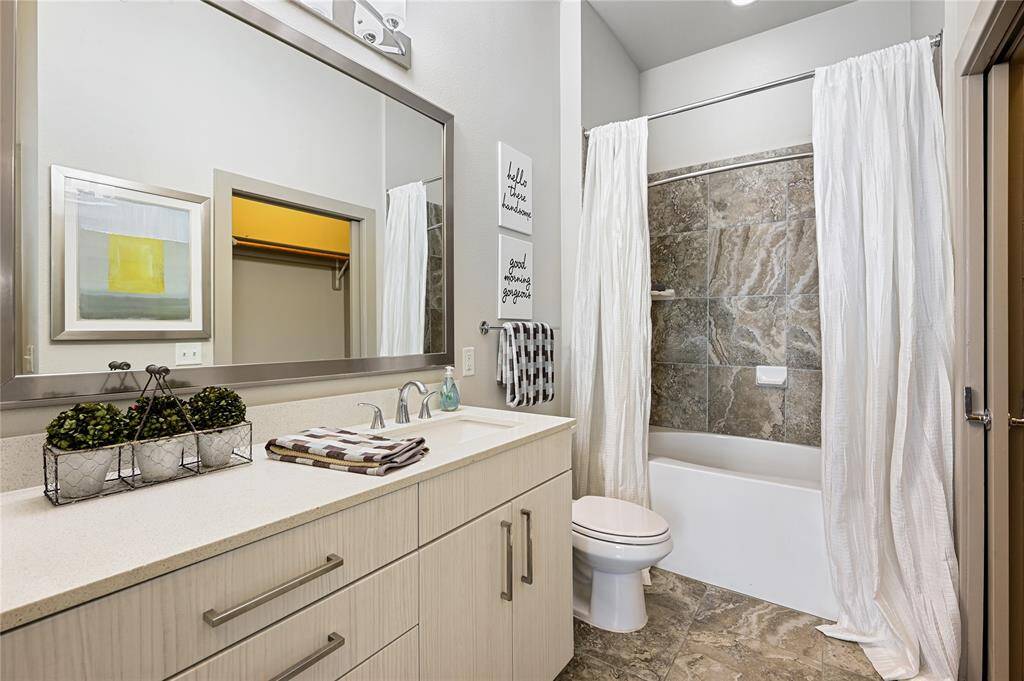 PHOTOS MAY BE OF SMILAR UNIT AND OR LAYOUT