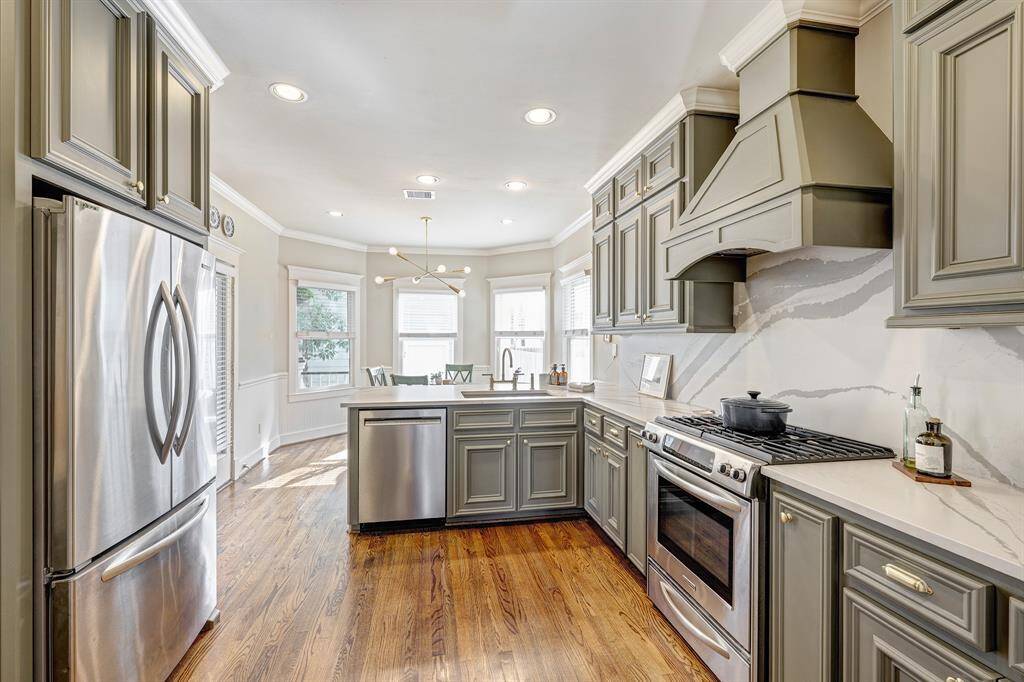 Features include Rejuvanation hardware and Cambria Quartz coutners.
