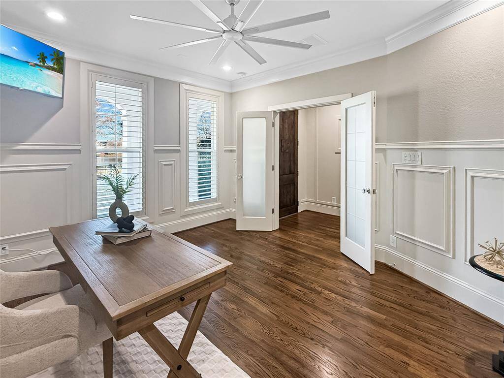1st Bedroom