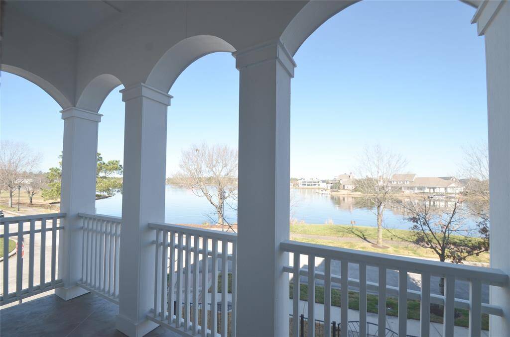 Breathtaking vistas from the balcony, offering a picturesque view of the lake. Experience the splendor of 4th of July fireworks and various activities, all enjoyed from the refined comfort of your home.