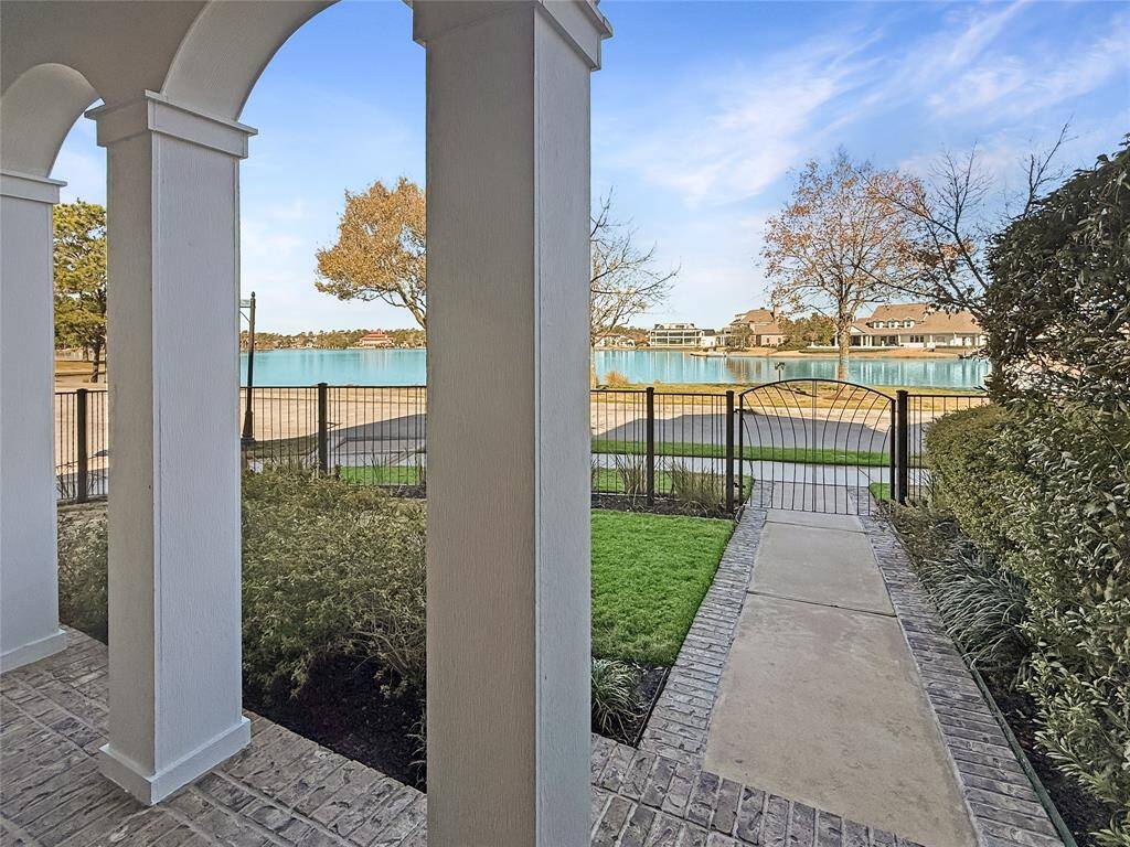 Gated yard, HOA maintains the yard.