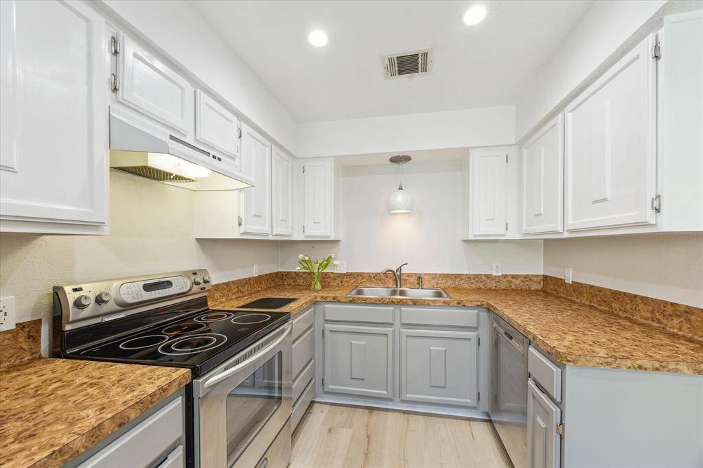 Updated kitchen!