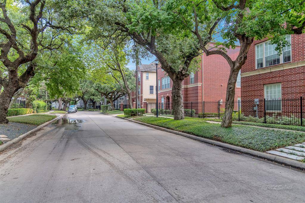 Wide streets allow for guest parking along the perimeter of the community!