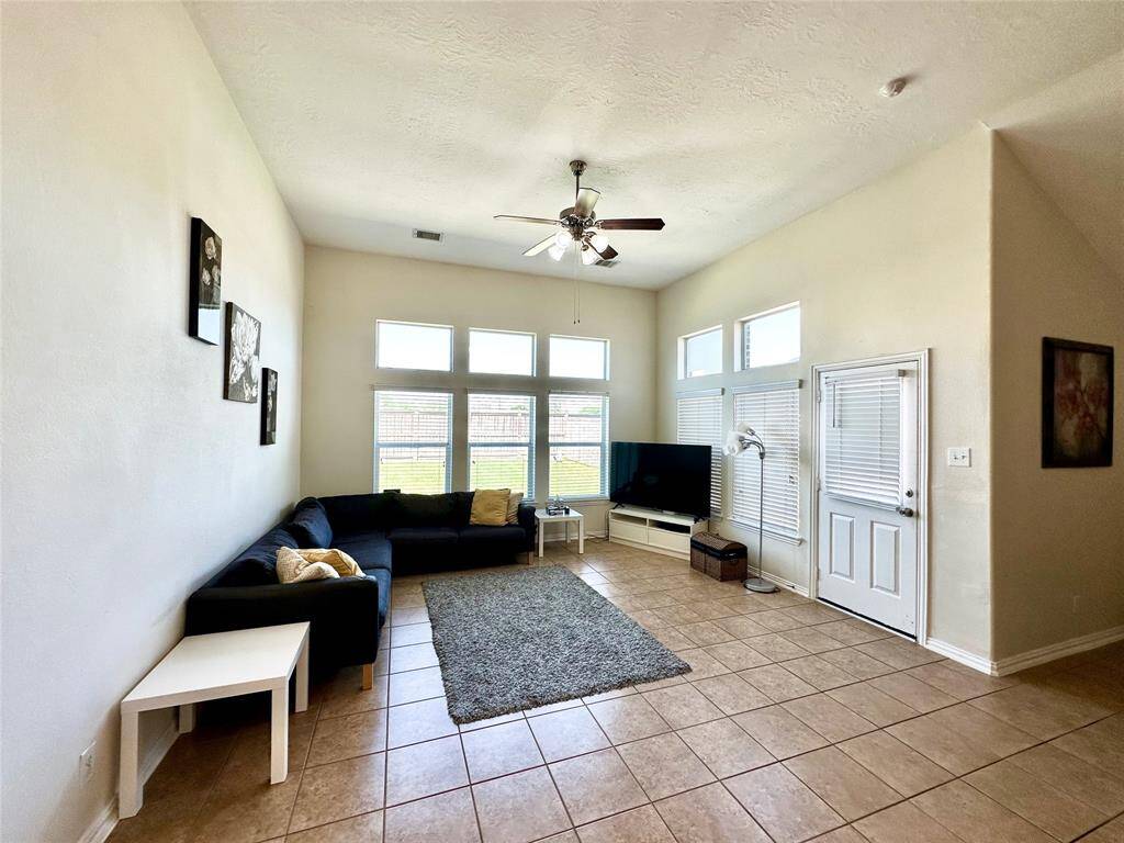 Living room with ceiling fan
