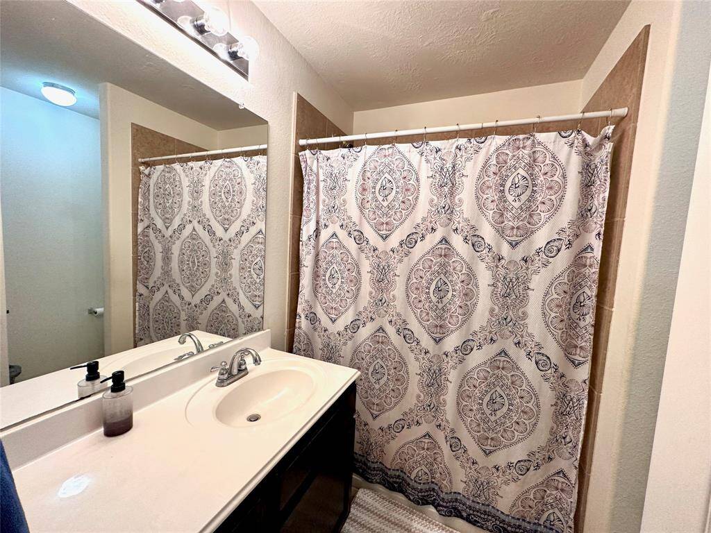 Secondary bathroom