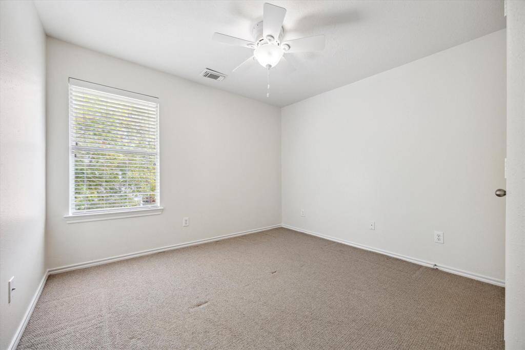 Secondary bedroom