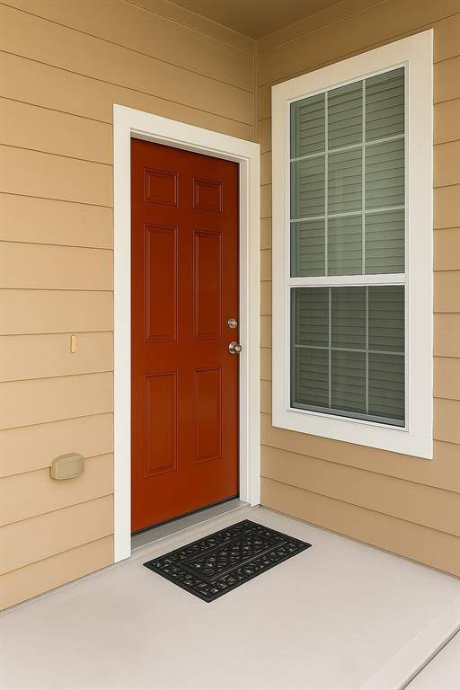 Inviting Front Entrance. Door is newly painted