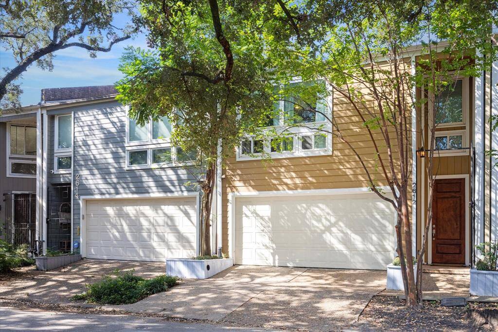 2612 Yupon St. is located in a perfect spot within Montrose. Walkable to  popular parks, restaurants, and bars. With easy access to in town living and downtown. Schedule your appointment today!