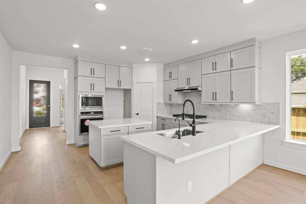 *REPRESENTATIVE PHOTO* Kitchen