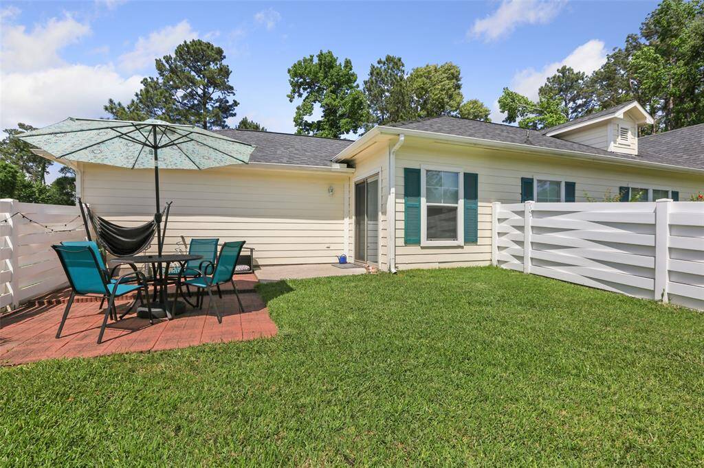 Perfect back yard ready for summer fun.