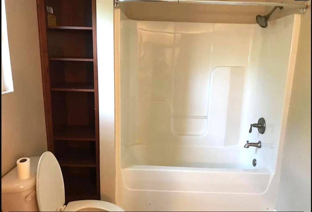 Primary shower