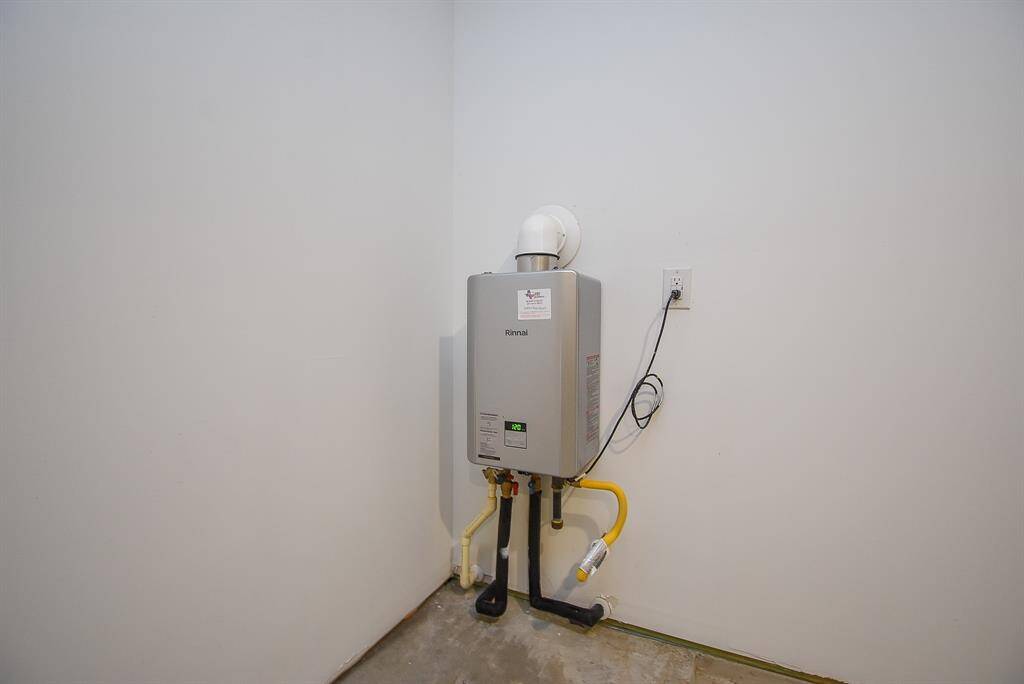 Tankless water heater