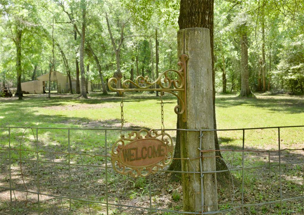 Warmest welcome to your potential new home in Splendora, TX! We're excited to show you all the charm and possibilities awaiting you here!