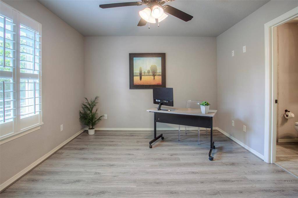 Secondary bedroom also has in-suite full bathroom