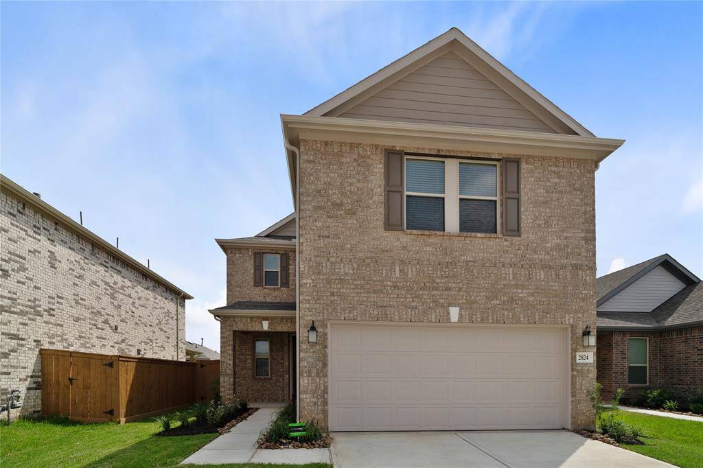 Welcome home to 2824 Grand Anse Drive located in Sunterra and zoned to Katy ISD!