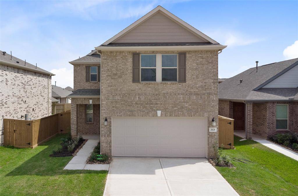 Welcome home to 2824 Grand Anse Drive located in Sunterra and zoned to Katy ISD!