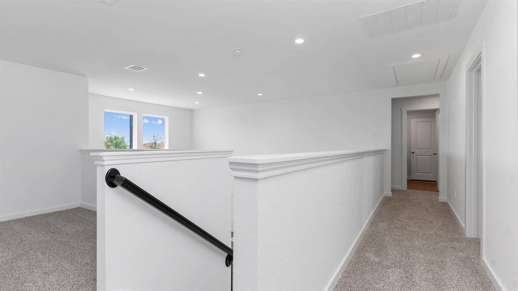 *Images and 3D tour are for illustration only and options may vary from home as built.