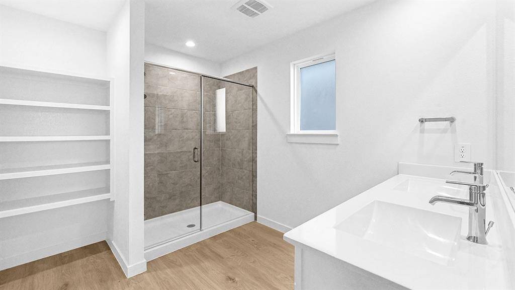 *Images and 3D tour are for illustration only and options may vary from home as built.
