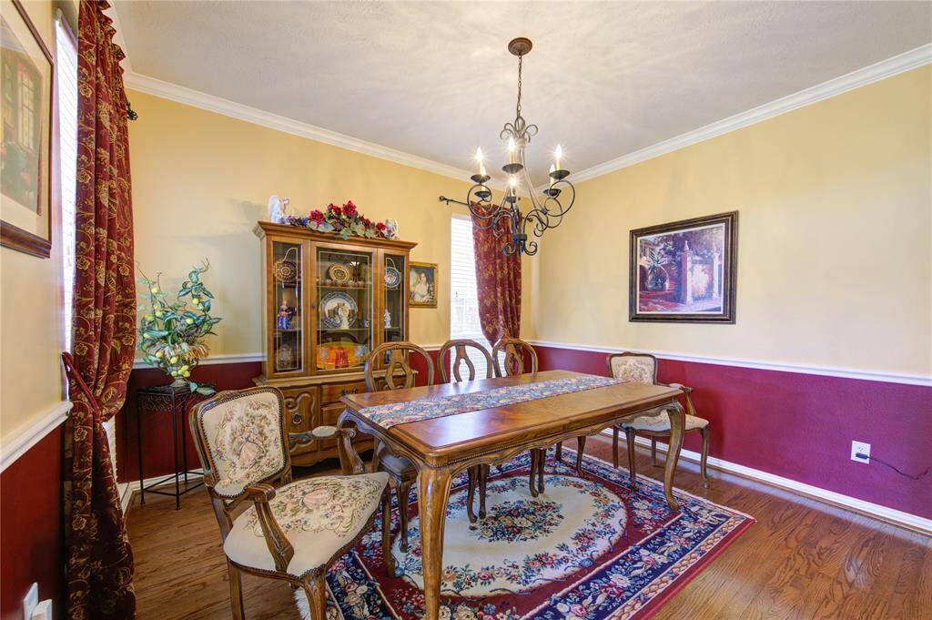 Formal dining space