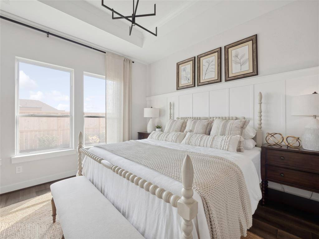 Spacious primary suite  (*Photo not of actual home and used for illustration purposes only.)