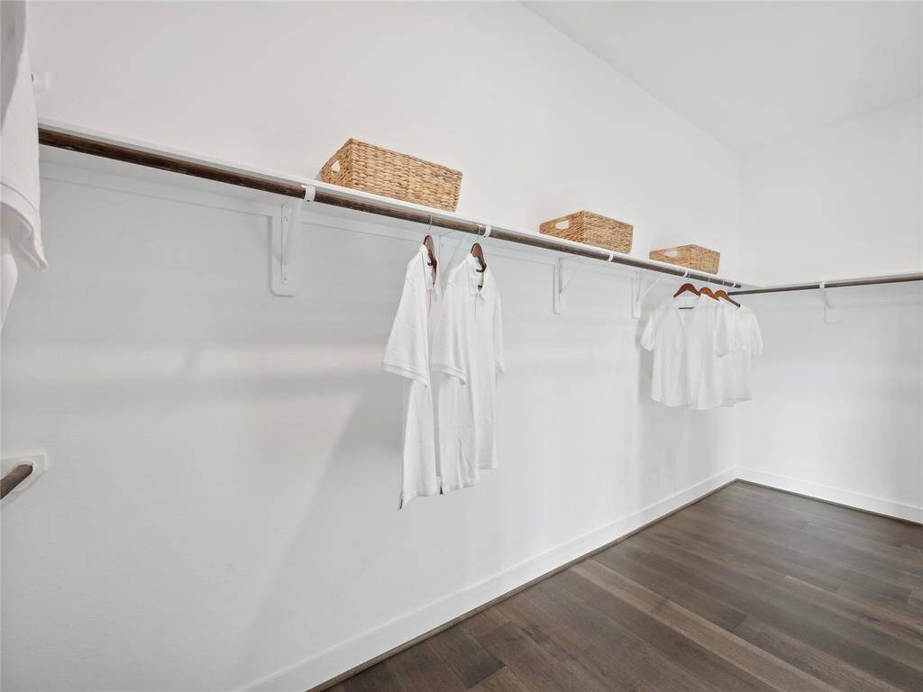 Huge walk-in closet in primary suite (*Photo not of actual home and used for illustration purposes only.)
