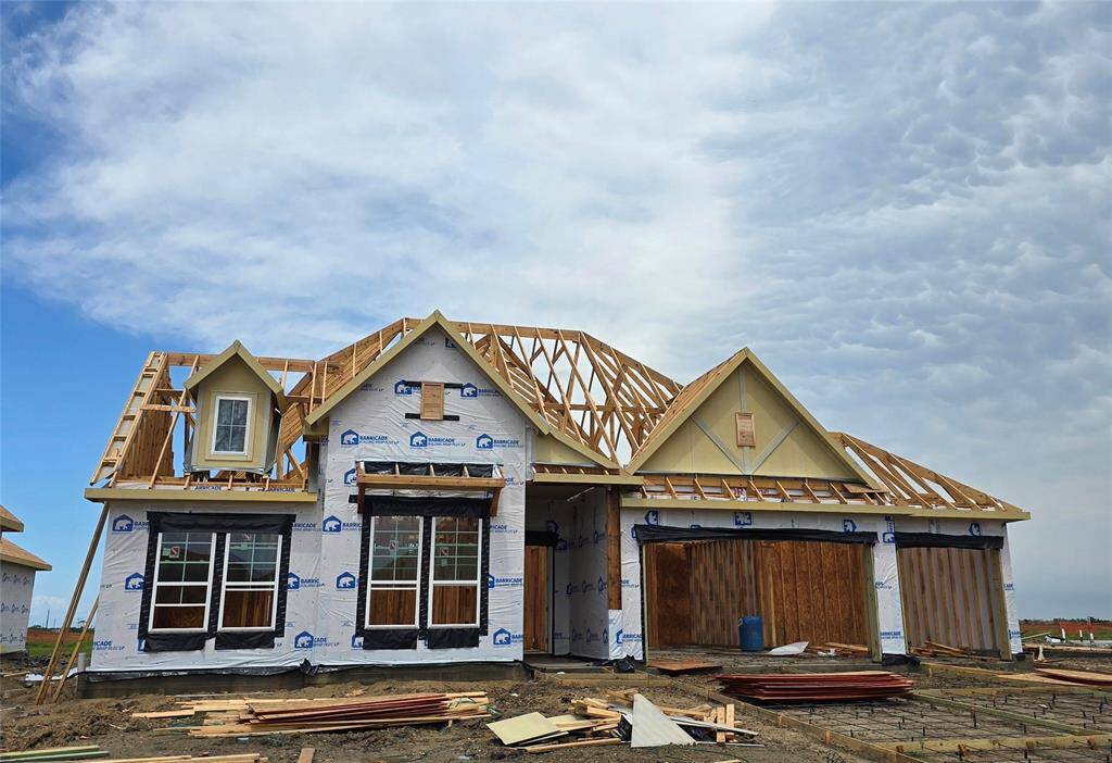 One story home with 4 bedrooms, 2.5 baths, and 4 car tandem garage.