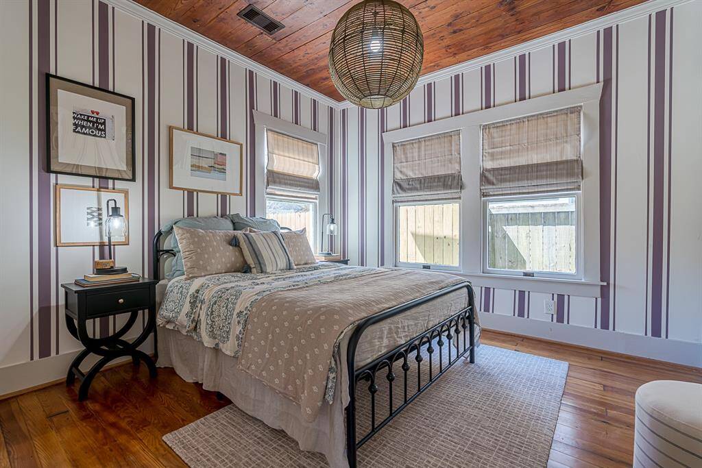 Front House: Bedroom 2