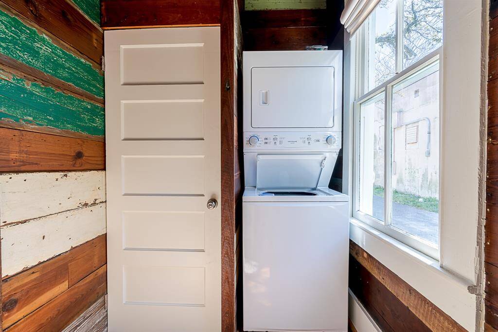 Back House: Laundry Area