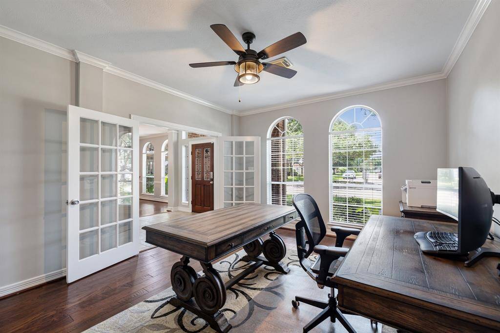 In addition to having a 5BR/3.5BA home, you’ll also benefit from a formal study with French doors and a separate game room. Everyone wins with this home!