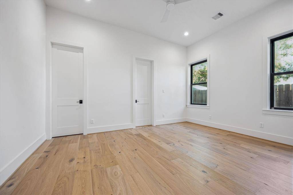 Downstairs guest bedroom
