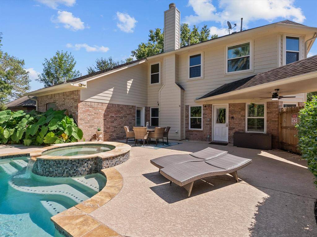 Make your way outside from the primary suite or the breakfast room to your private paradise.